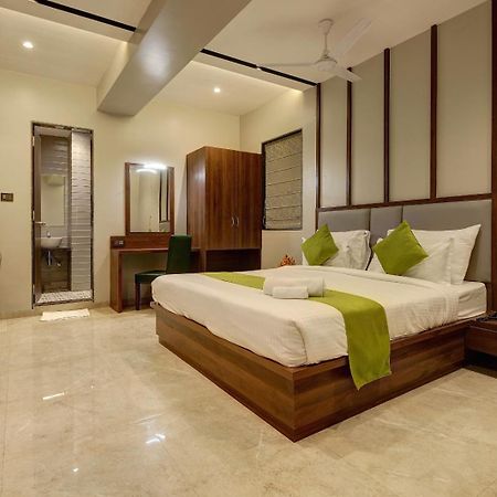 Magnus Fortune House Business Hotel , Magarpatta Mundhwa Экстерьер фото