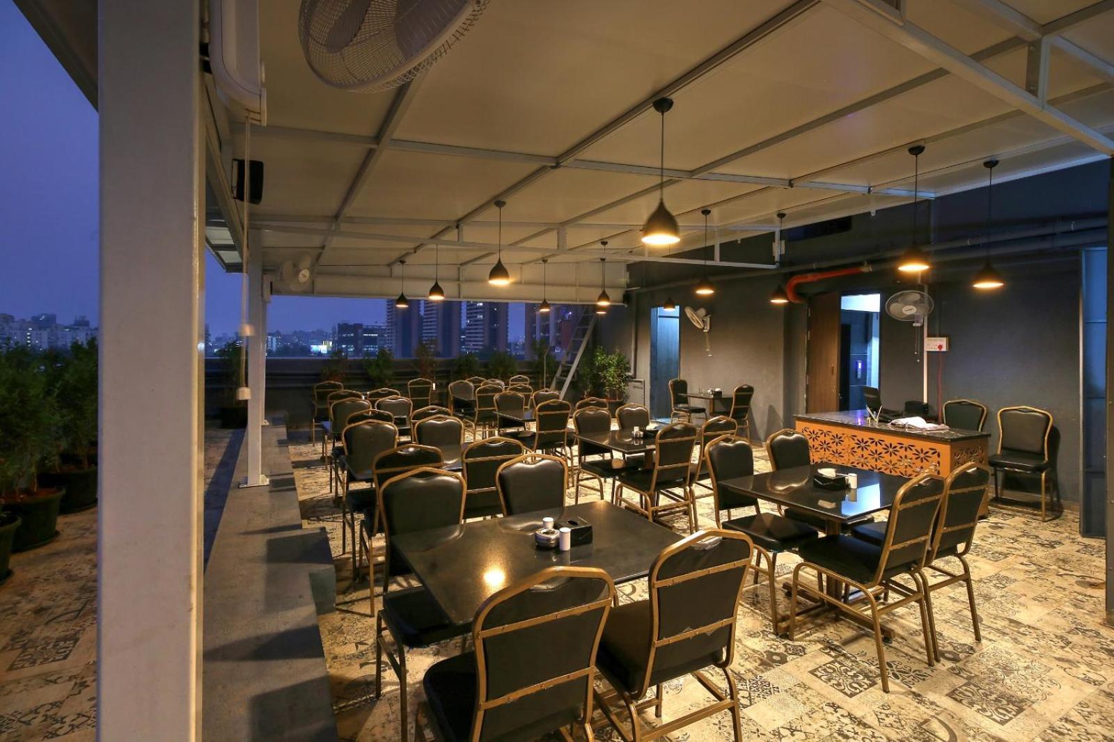 Magnus Fortune House Business Hotel , Magarpatta Mundhwa Экстерьер фото