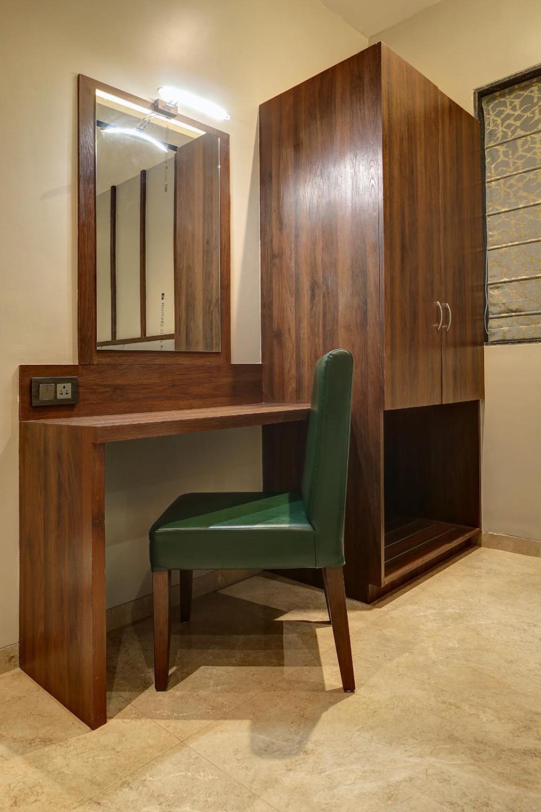 Magnus Fortune House Business Hotel , Magarpatta Mundhwa Экстерьер фото