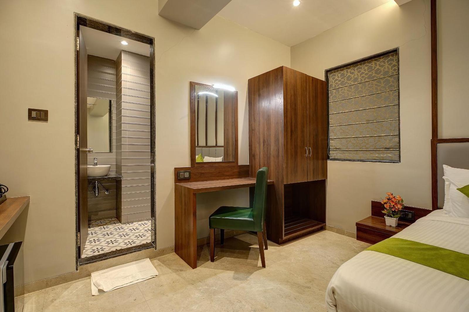 Magnus Fortune House Business Hotel , Magarpatta Mundhwa Экстерьер фото