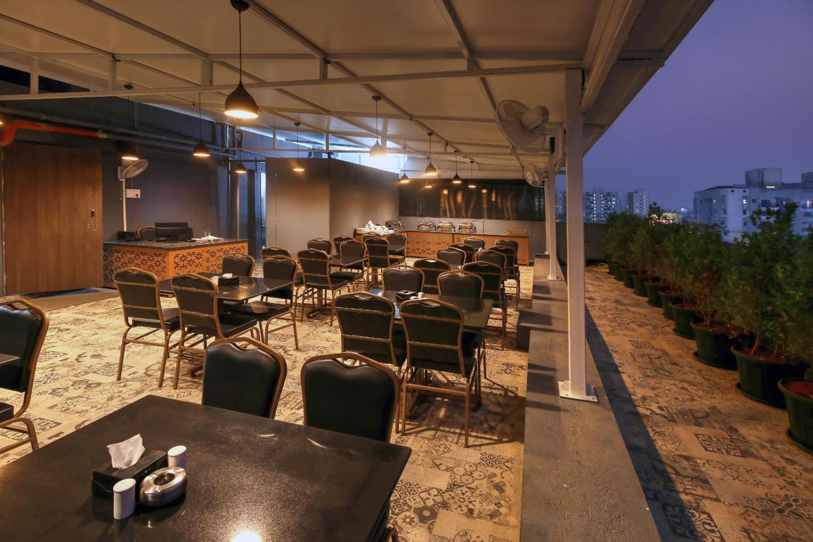 Magnus Fortune House Business Hotel , Magarpatta Mundhwa Экстерьер фото