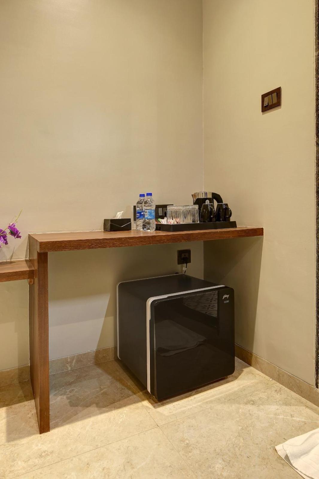 Magnus Fortune House Business Hotel , Magarpatta Mundhwa Экстерьер фото