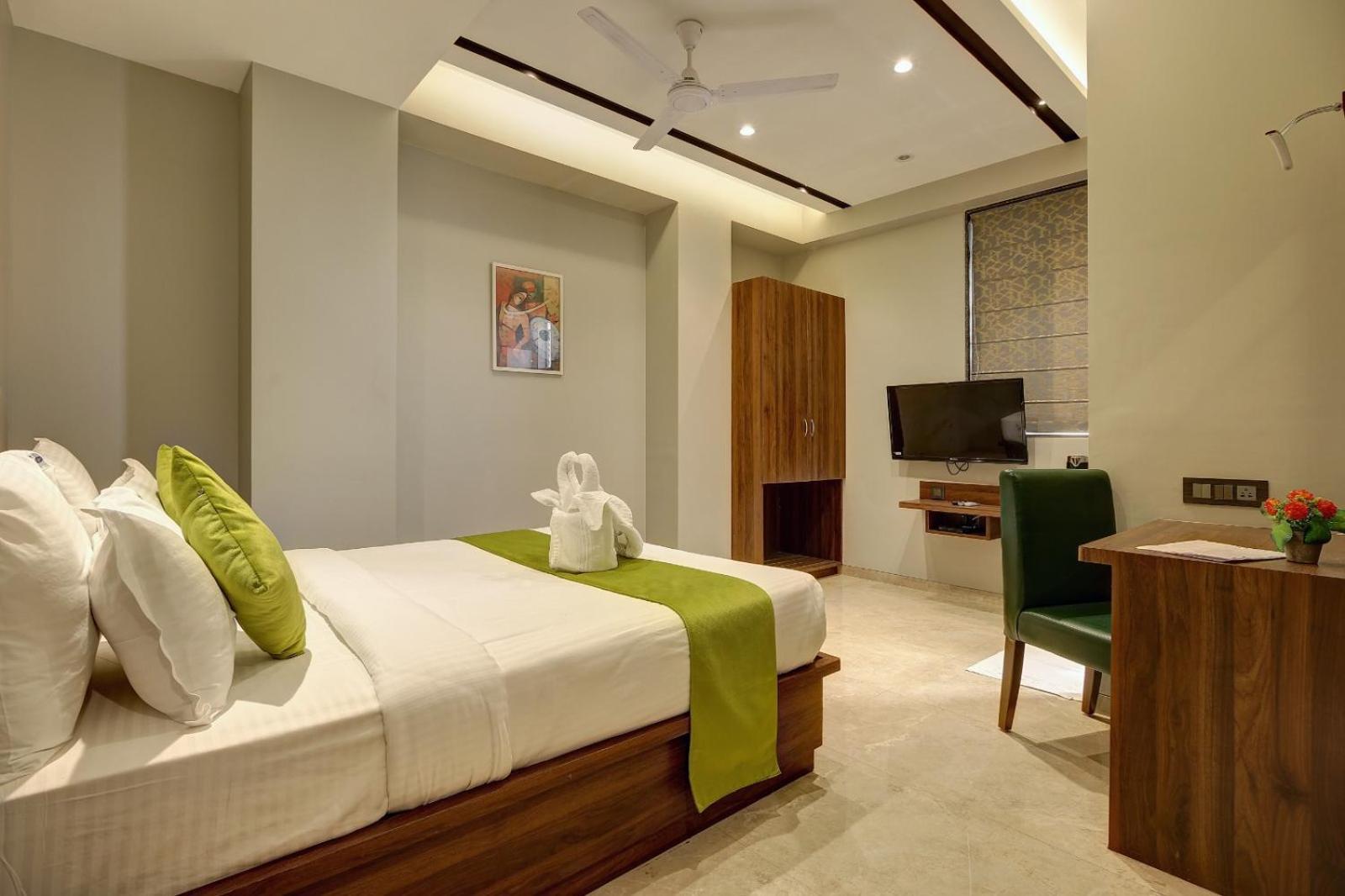 Magnus Fortune House Business Hotel , Magarpatta Mundhwa Экстерьер фото