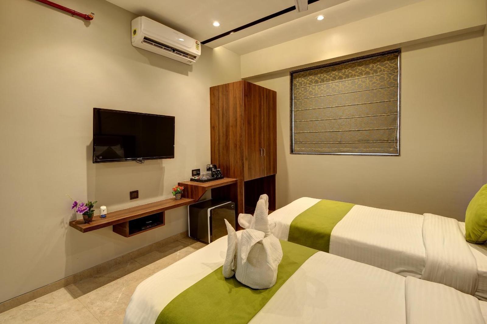 Magnus Fortune House Business Hotel , Magarpatta Mundhwa Экстерьер фото