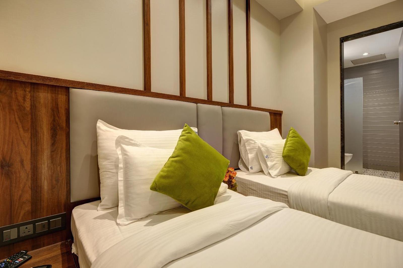 Magnus Fortune House Business Hotel , Magarpatta Mundhwa Экстерьер фото