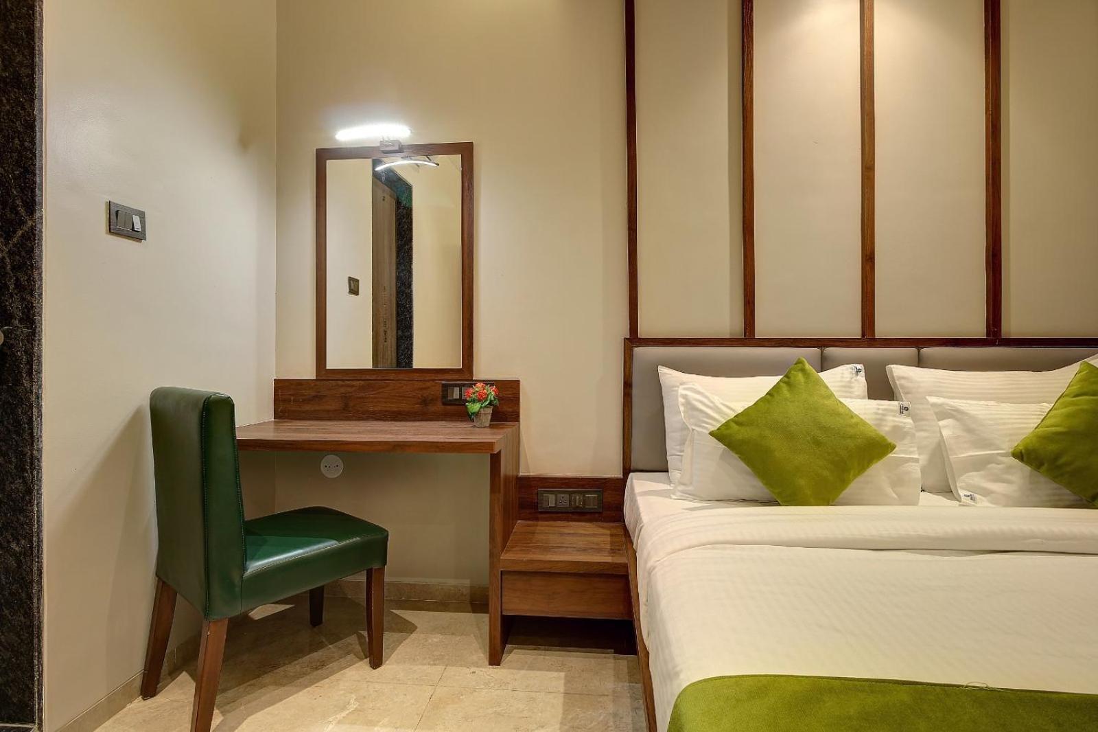 Magnus Fortune House Business Hotel , Magarpatta Mundhwa Экстерьер фото