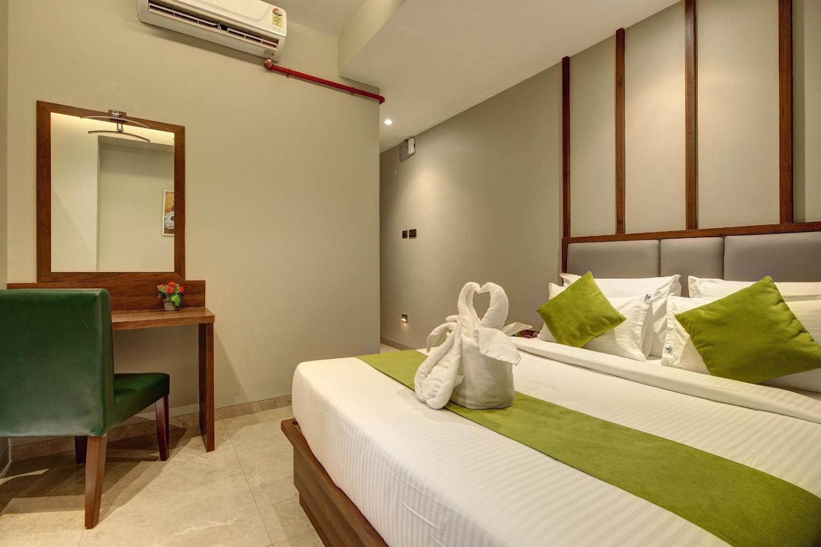 Magnus Fortune House Business Hotel , Magarpatta Mundhwa Экстерьер фото