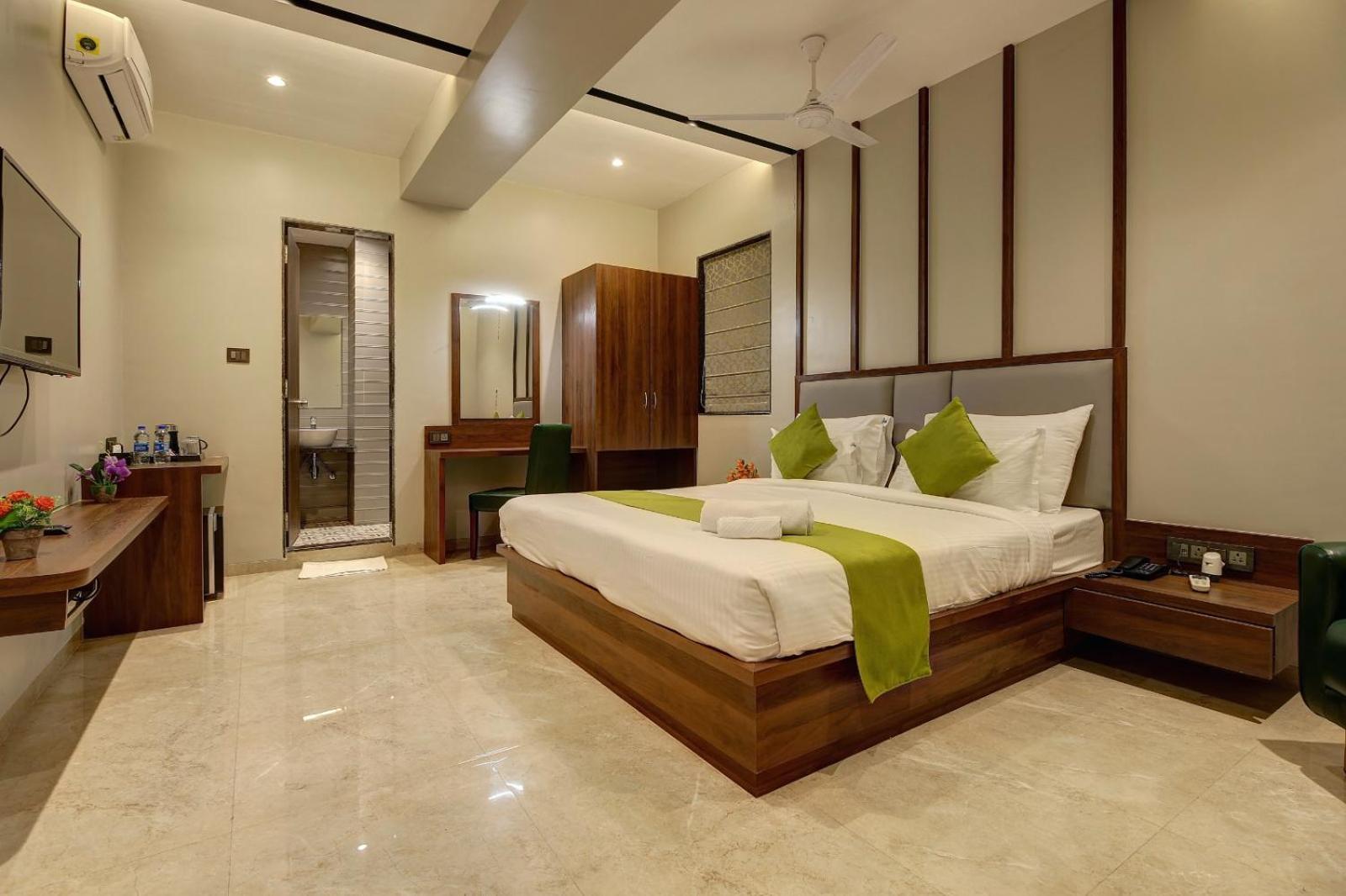 Magnus Fortune House Business Hotel , Magarpatta Mundhwa Экстерьер фото